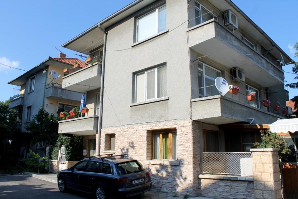 Sunny Day Apartment Pomorie Eksteriør billede